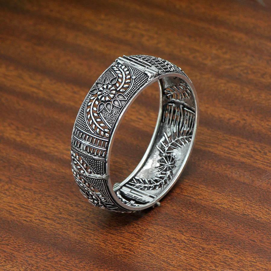 Surya – Oxidized Mandala Kada Bangle